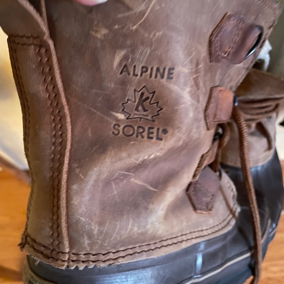 Sorels sz 8.5-9 - Picture 3 of 3